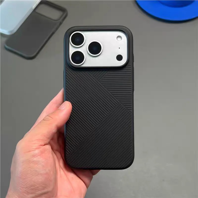 Luxuriöse matte, ultradünne Hülle mit geometrischer Textur für iPhone 17, 16, 15, 14 Pro Max, 17 Air – stoßfeste, durchscheinende Panzerhülle für Herren – Detail 11