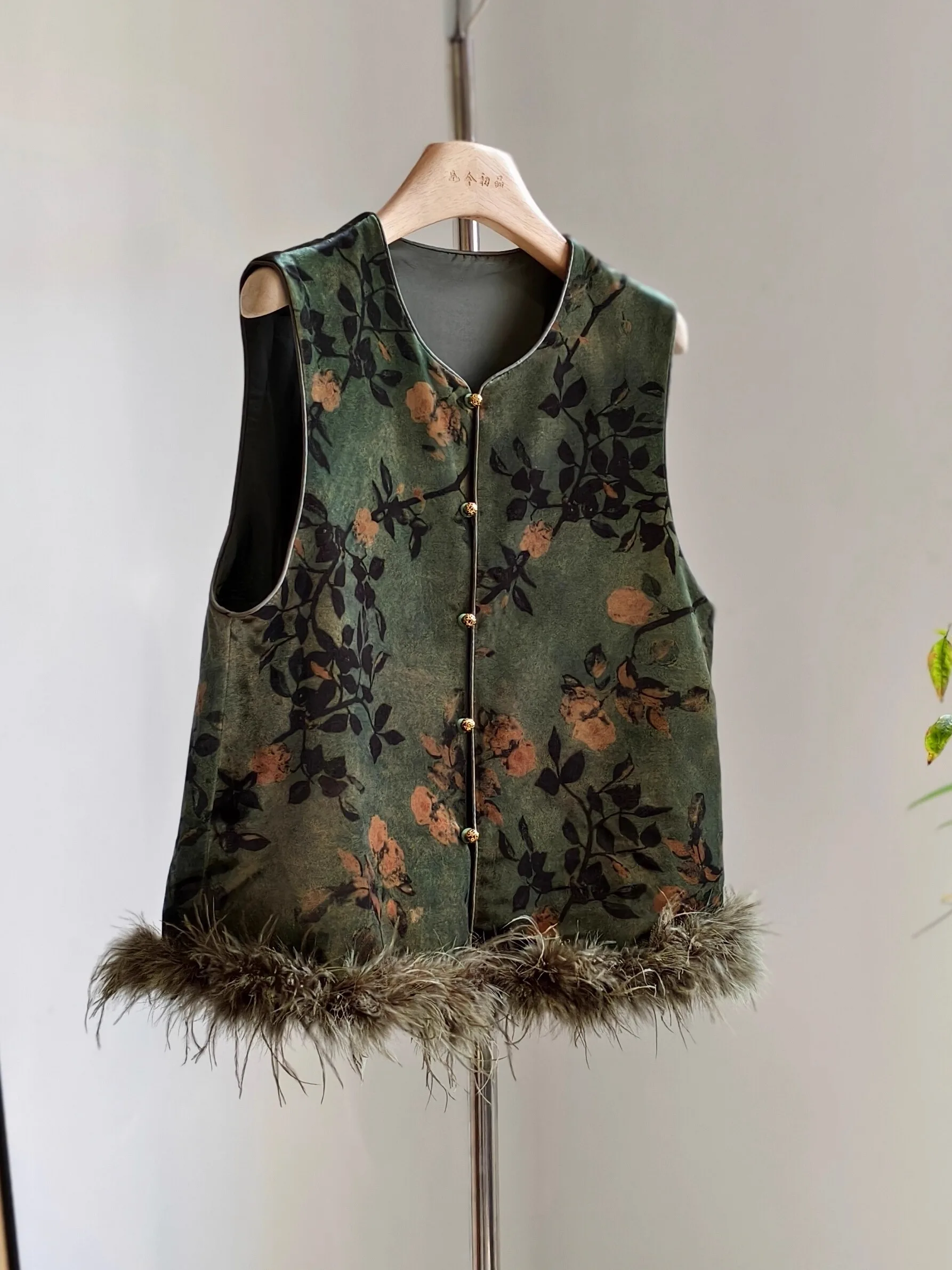 

Винтажный бархатный жилет из натурального меха с принтом в стиле пэчворк, верхняя одежда, модная накладка на плечо, повседневная одежда, оригинальный дизайн, круглый Ne