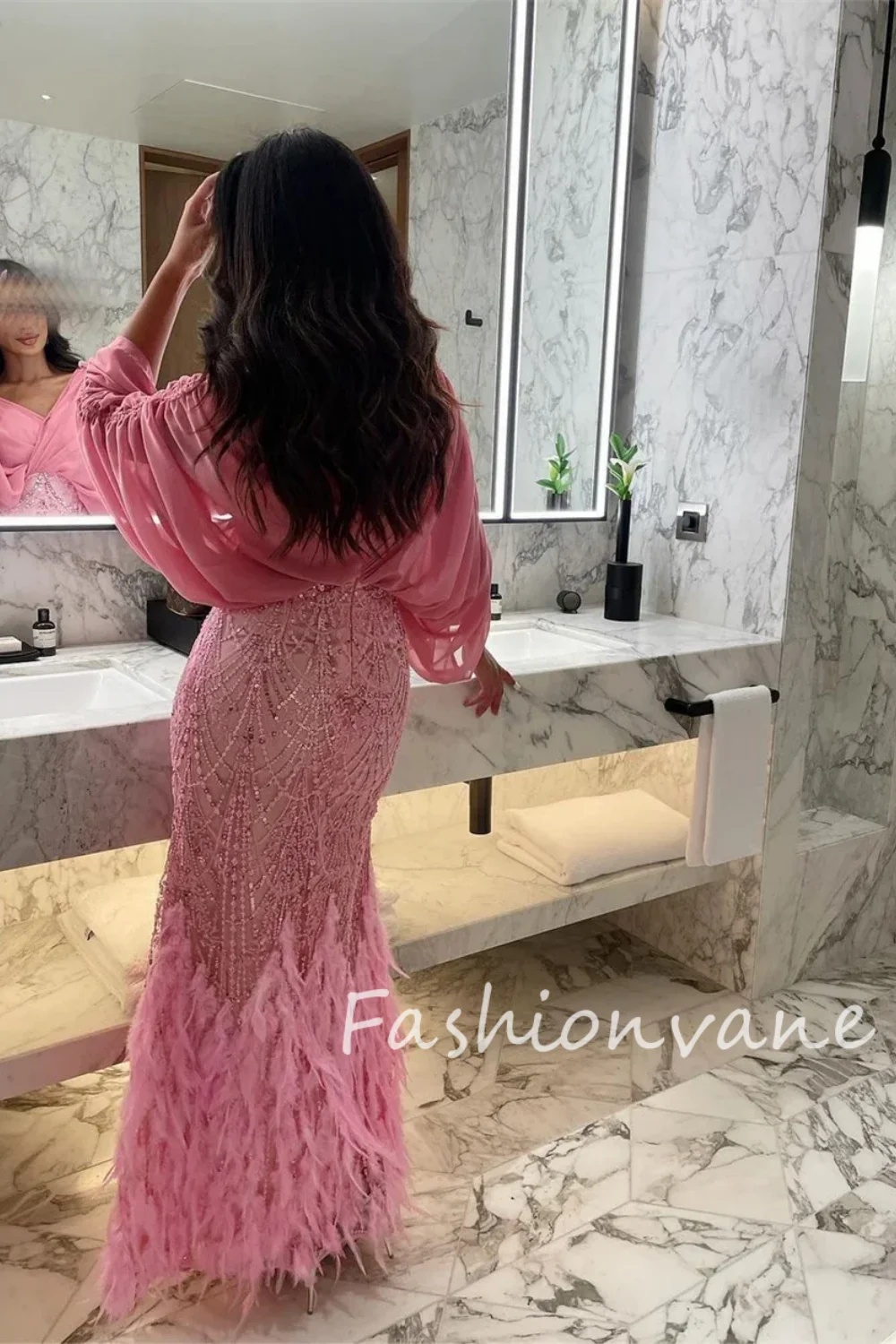 Fashionvane 2024 Mermaid V คอยาวแขนยาวลูกปัด Feather Side Slit ข้อเท้าความยาวชุดราตรีชุดราตรีอย่างเป็นทางการชุด