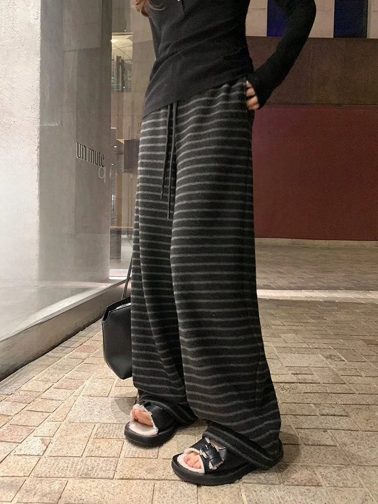 

Comfortable Thiened Velvet Feel Winter Stripe Wide Leg Pants Faionable High Waist Trousers for Women Casual Sle