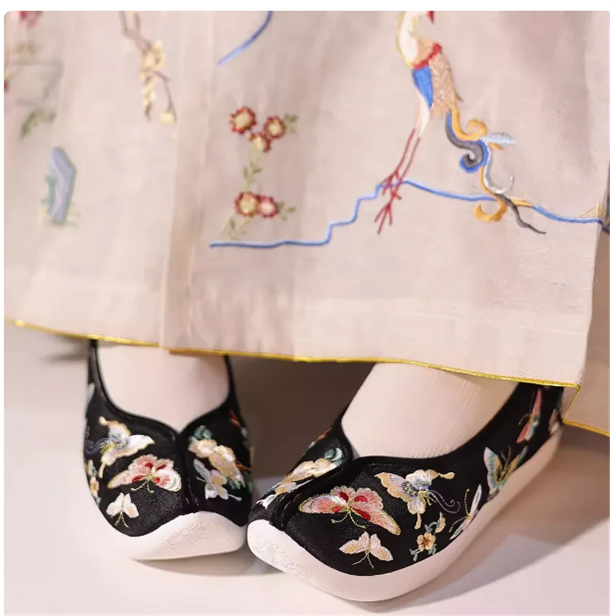 Traditional Chinese handmade height increasing shoes