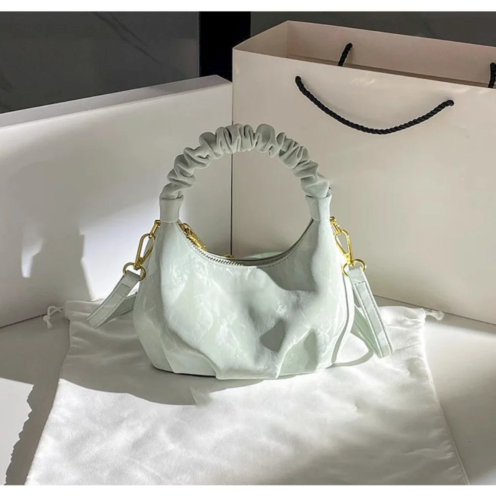 Light Luxury Retro New CloudS Bag Wrinkled Small Bag 2026 Handheld Crossbody Bag Feel Small Bag