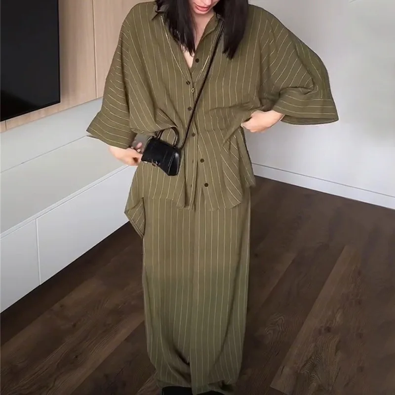 

2025 летняя новая мода, маленькая свежая зеленая свободная рубашка, комплект с широкими брюками