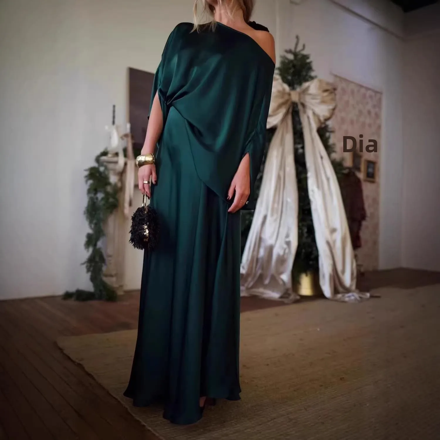 Conjunto Feminino de Três Peças: Vestido de Banquete de Um Ombro, Camisa Bata e Saia - Estilo T-Shirt Cor Pura para Todas as ...