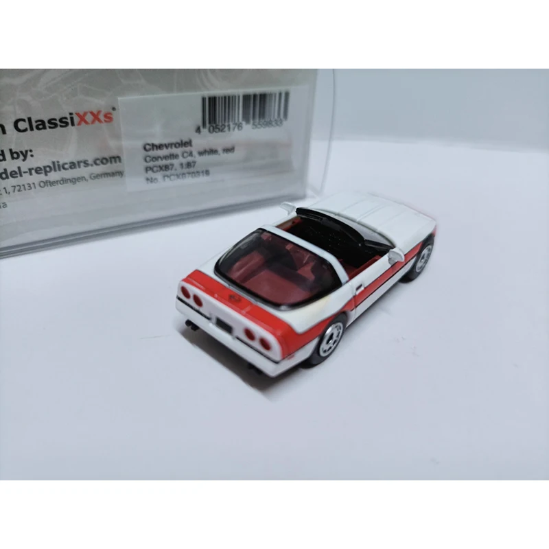 Premium PCX Scala 1: 87 Corvette C4 Sport Modello di auto in plastica Classici Regalo souvenir per adulti Display statico
