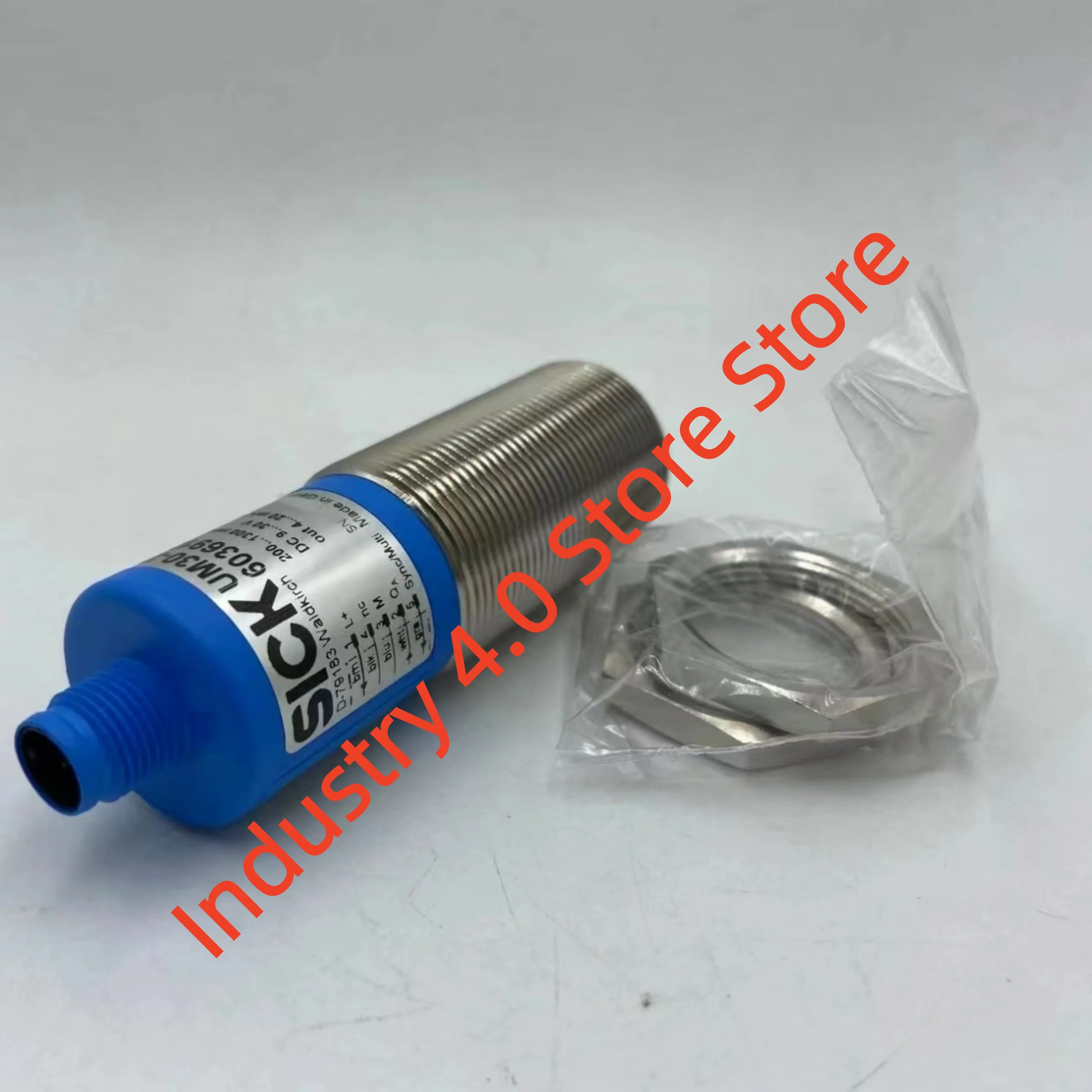 IM30-15BPS-ZC1 UM30-213113 brand new  Ultrasonic Sensor