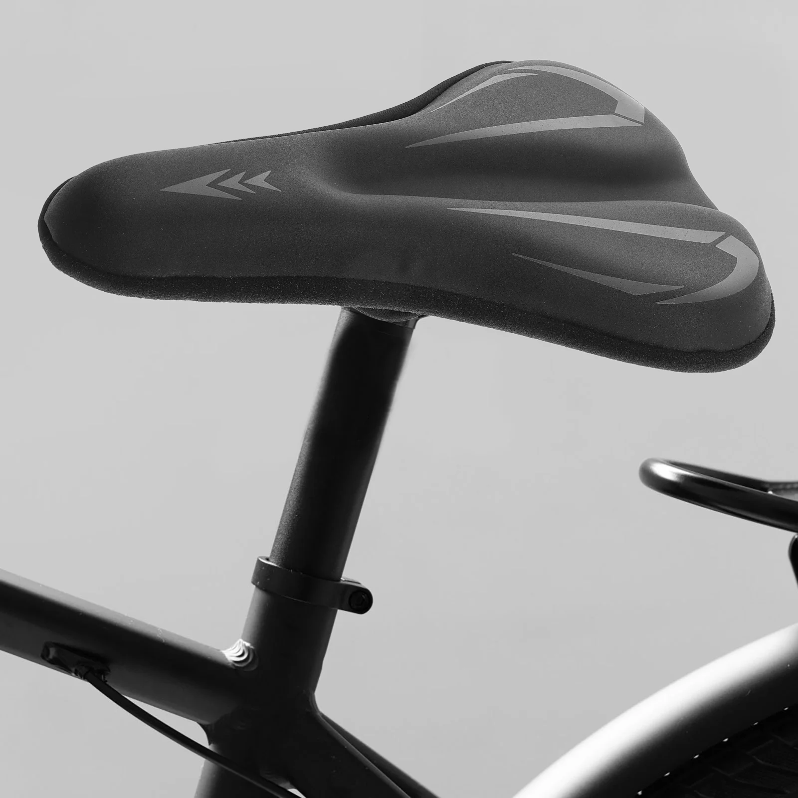 

Silicone Bike Saddle Cover Comfortable Breathable Soft Seat Pad Thickened Bicycle Seat Cushion Gel Saddles Bike Seats for Women