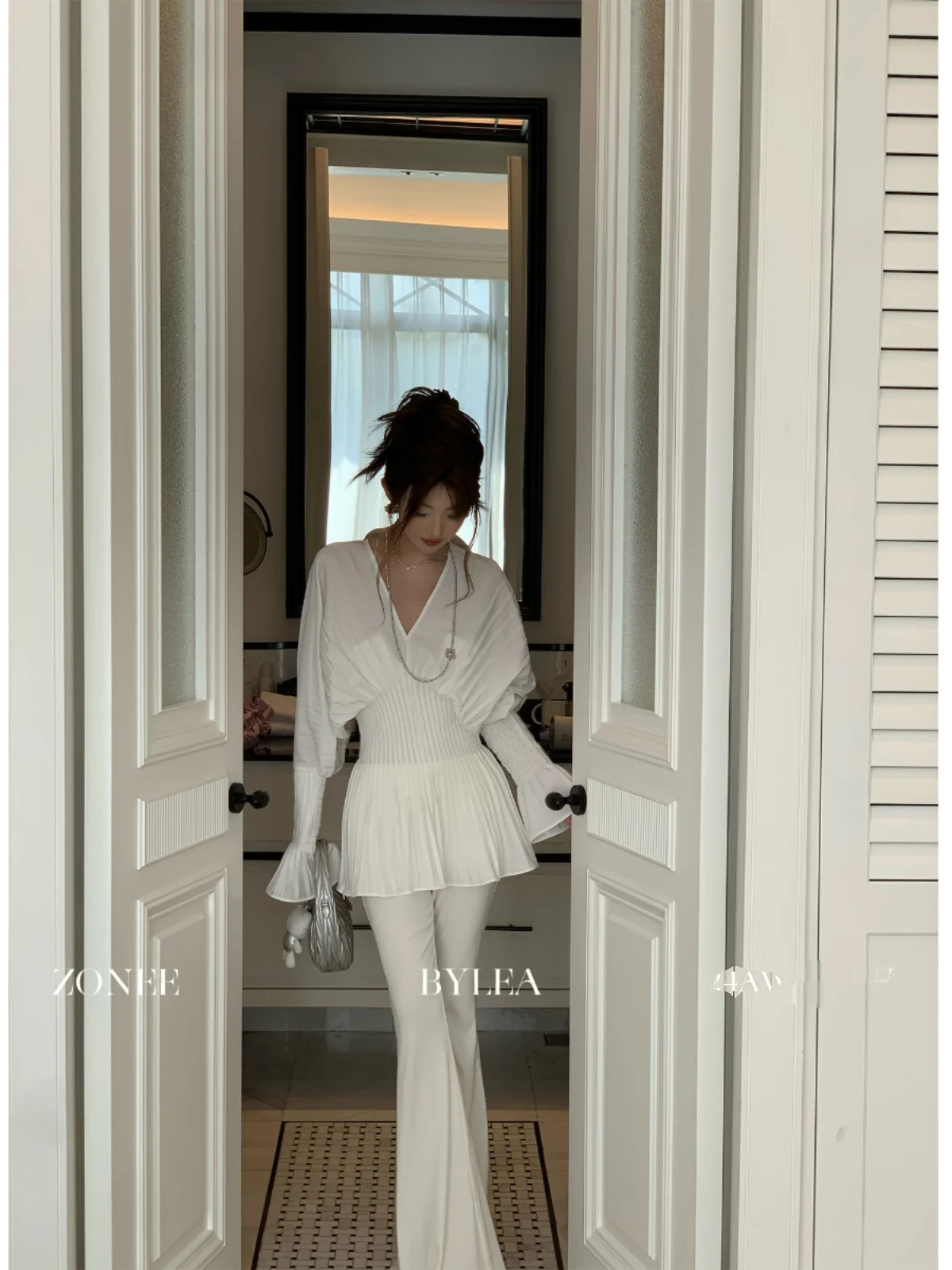 2025 New French Style Pleated Shirt White Women V Neck Flare Sleeve Blouse Elegant Office Ladies Commute Chic Female Fashion
