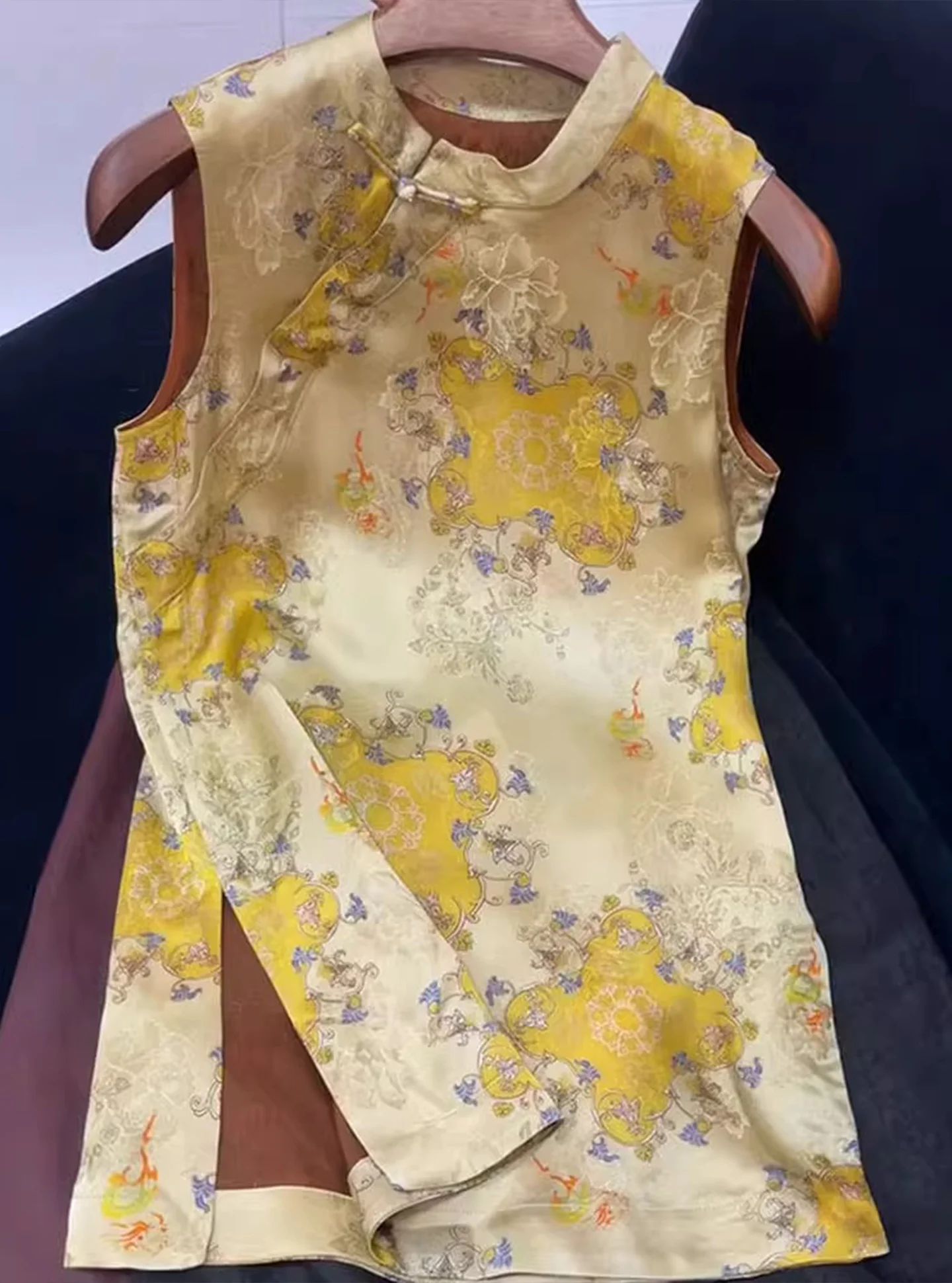 

Новая китайская стильная женская летняя блузка-топ желтого цвета, высококачественная, в национальном стиле, с разрезом, модная верхняя одежда