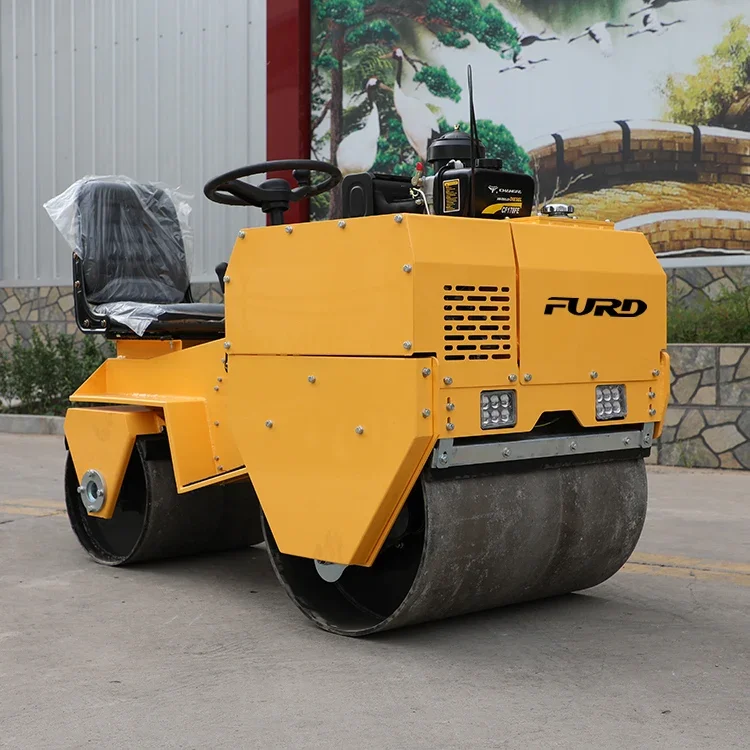Mesin Baby Roller FURD 700 Kg Naik Mini Roller Compactor Road