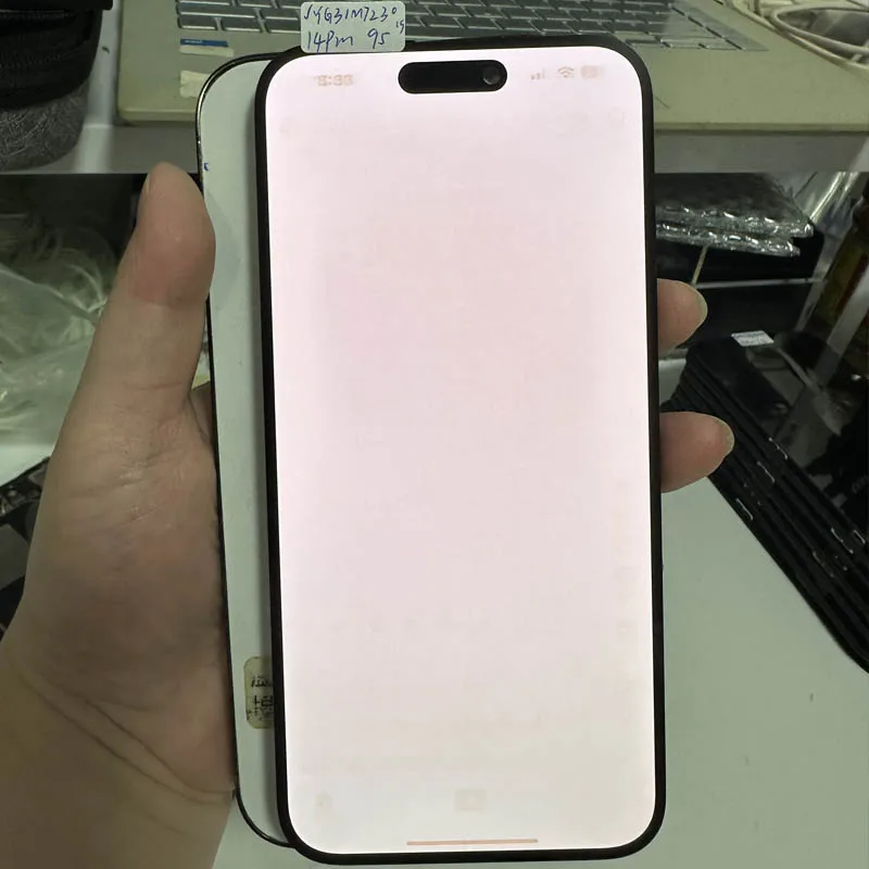 Apple iPhone 14 Pro Max 256Gドット欠け　iPhone iPhone 14 Pro Max のドット抜け (?) 所有して6ヶ月 : r/iphone