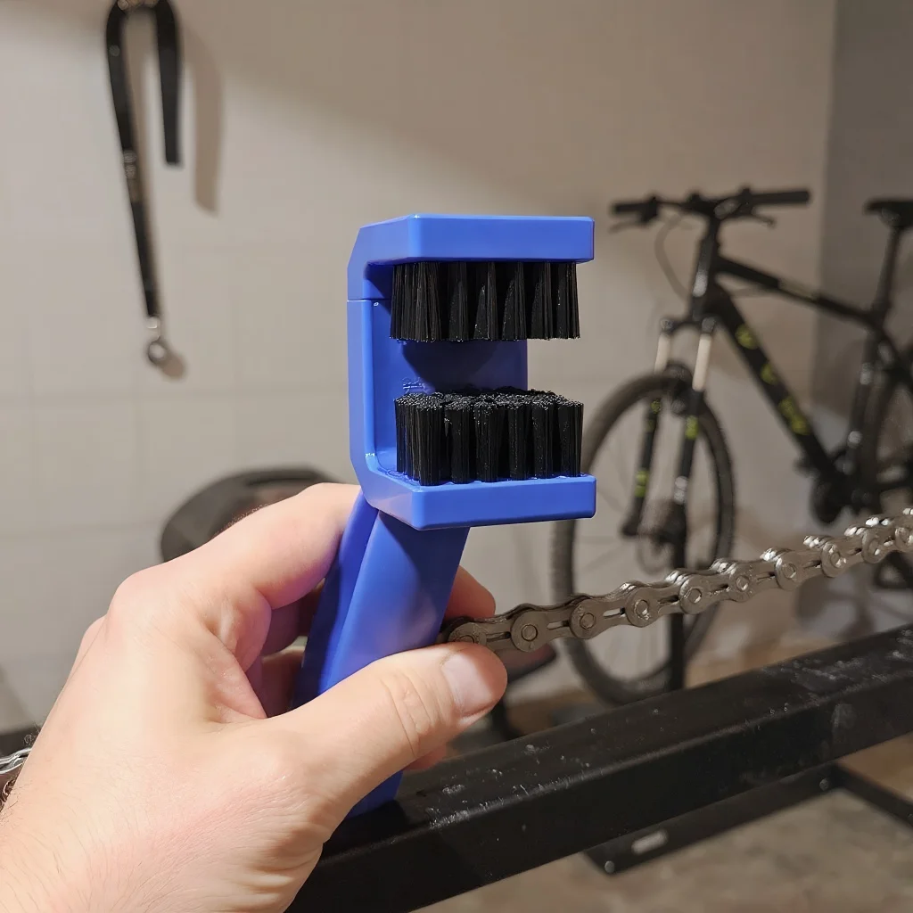 

Щетка для чистки цепи мотоцикла, инструмент для очистки SUZUKI TL1000S 600 750 KATANA SFV650 GLADIUS SV650