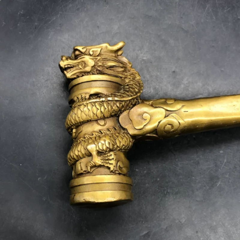 Antique copper carving Qing Qianlong dragon head hammer folk art collection handicrafts ornament creative decorations