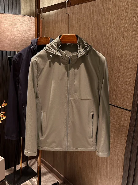 

Мужская демисезонная куртка с отстегивающимся капюшоном, водонепроницаемая, ветрозащитная, однотонная, универсальная, для активного отдыха, повседневная, из полиэстера и нейлона.