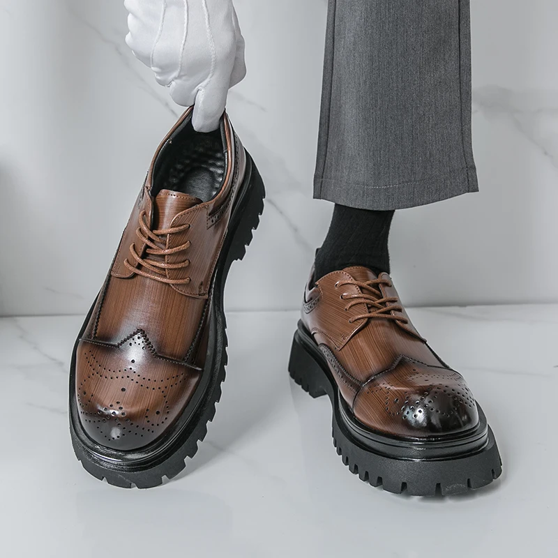 الكلاسيكية السوداء الرجال الخريف مريحة الدانتيل يصل منحوتة أكسفورد أحذية عالية الجودة الرجال سميكة سوليد عدم الانزلاق أحذية من الجلد عادية