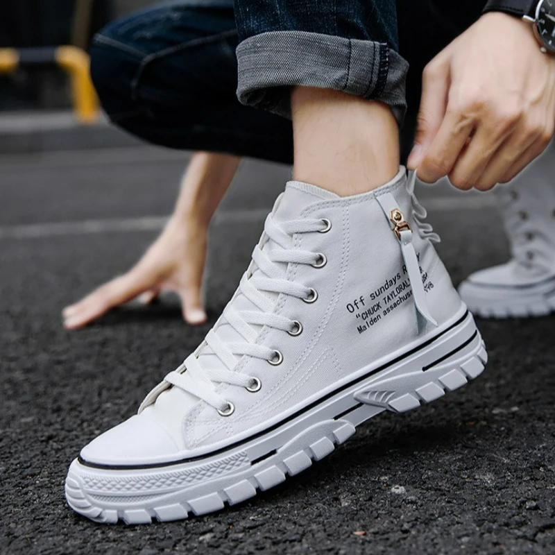 Zapatos de lona de caña alta para hombre, zapatillas planas transpirables de moda 2026, calzado deportivo antideslizante para exteriores con cordones y plataforma