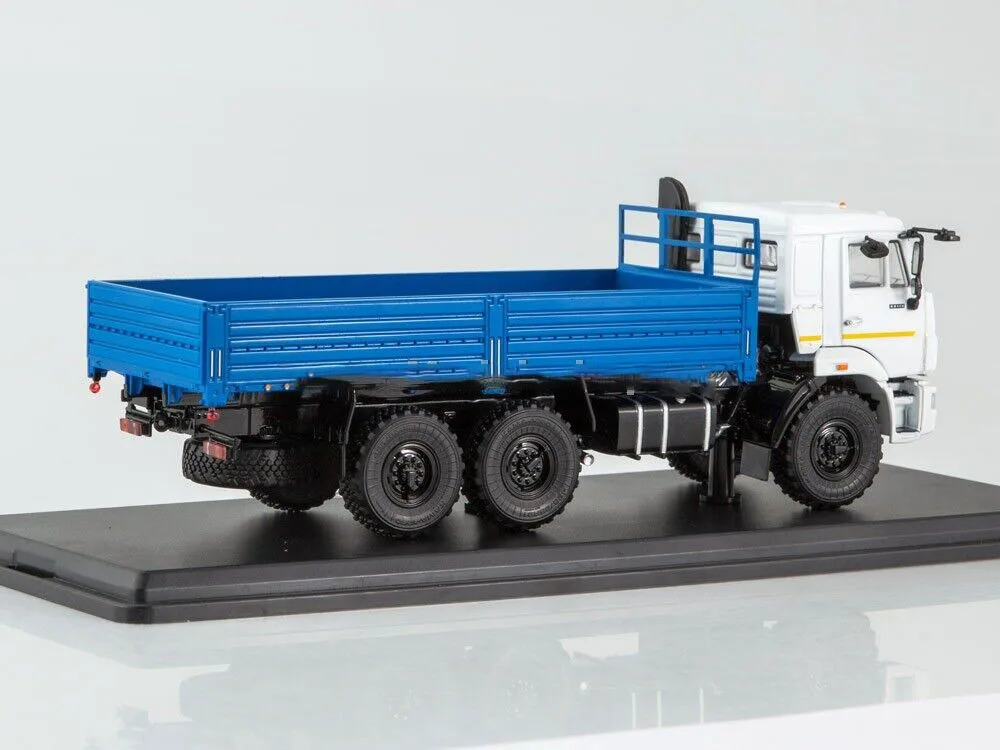 New 1 43 KAMAZ-43118 6×6 flatbed truck (facelift) white-blue USSR Truck Diecast Model for Collection Gift SSM1237