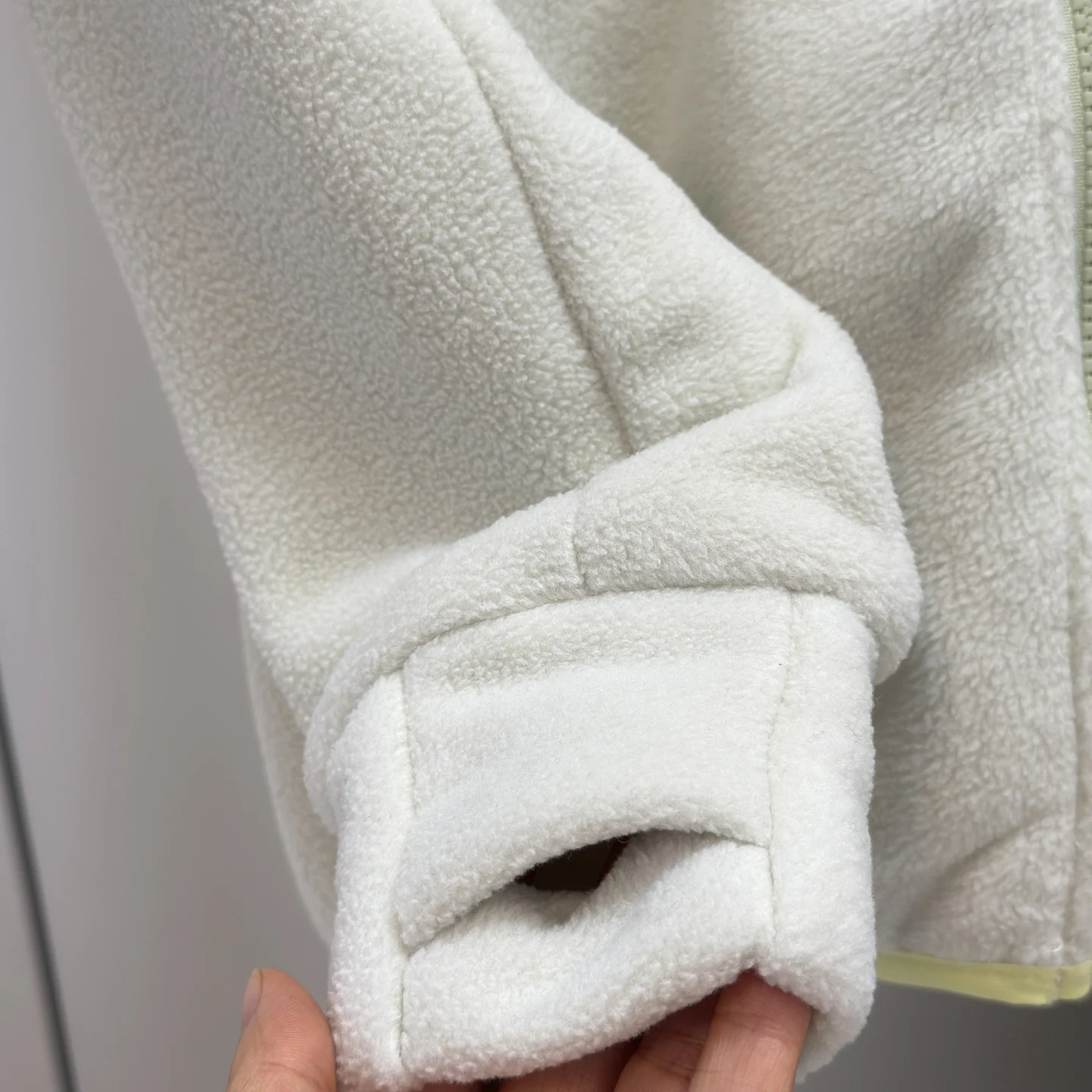 

Outdoor Casual Couple Faionable Color Blo Stand Collar Warm Fce Lined Jaet with Inner Vest Zipper Closure Long Sve