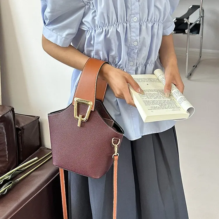 

Новая сумка через плечо в стиле бохо из искусственной кожи с регулируемым ремешком, сумка через плечо для покупок, поездок на работу, легкая стильная сумка