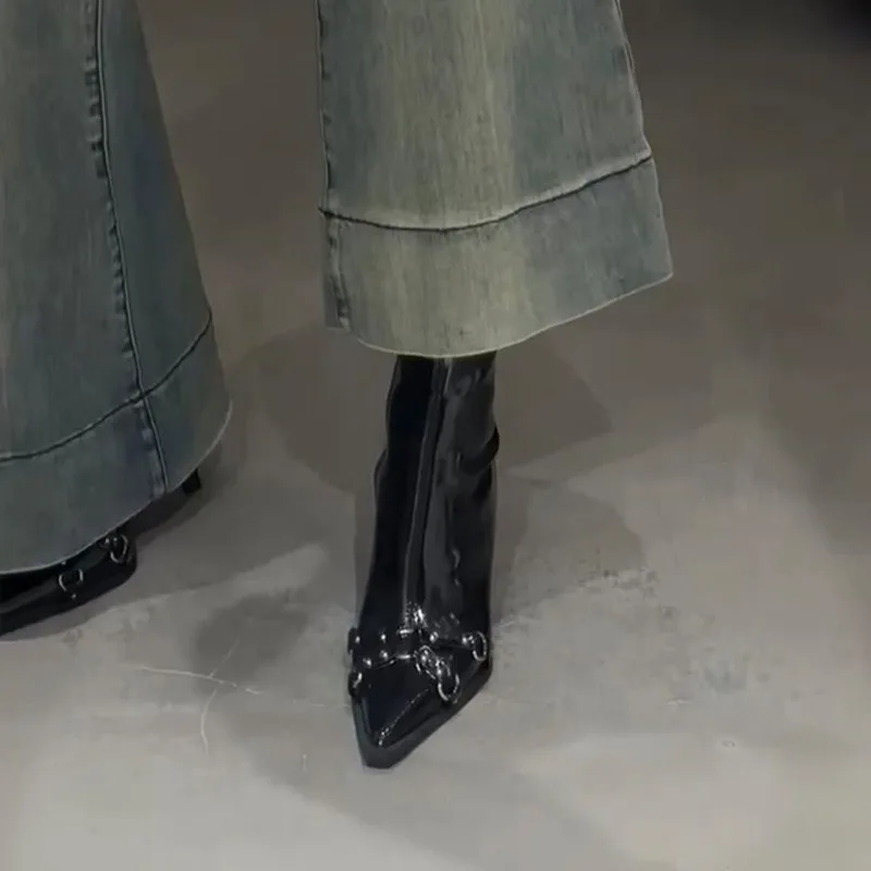 Pointed high heels, short boots for women, slim heels, side zipper, autumn and winter velvet belt buckle, patent leather boots