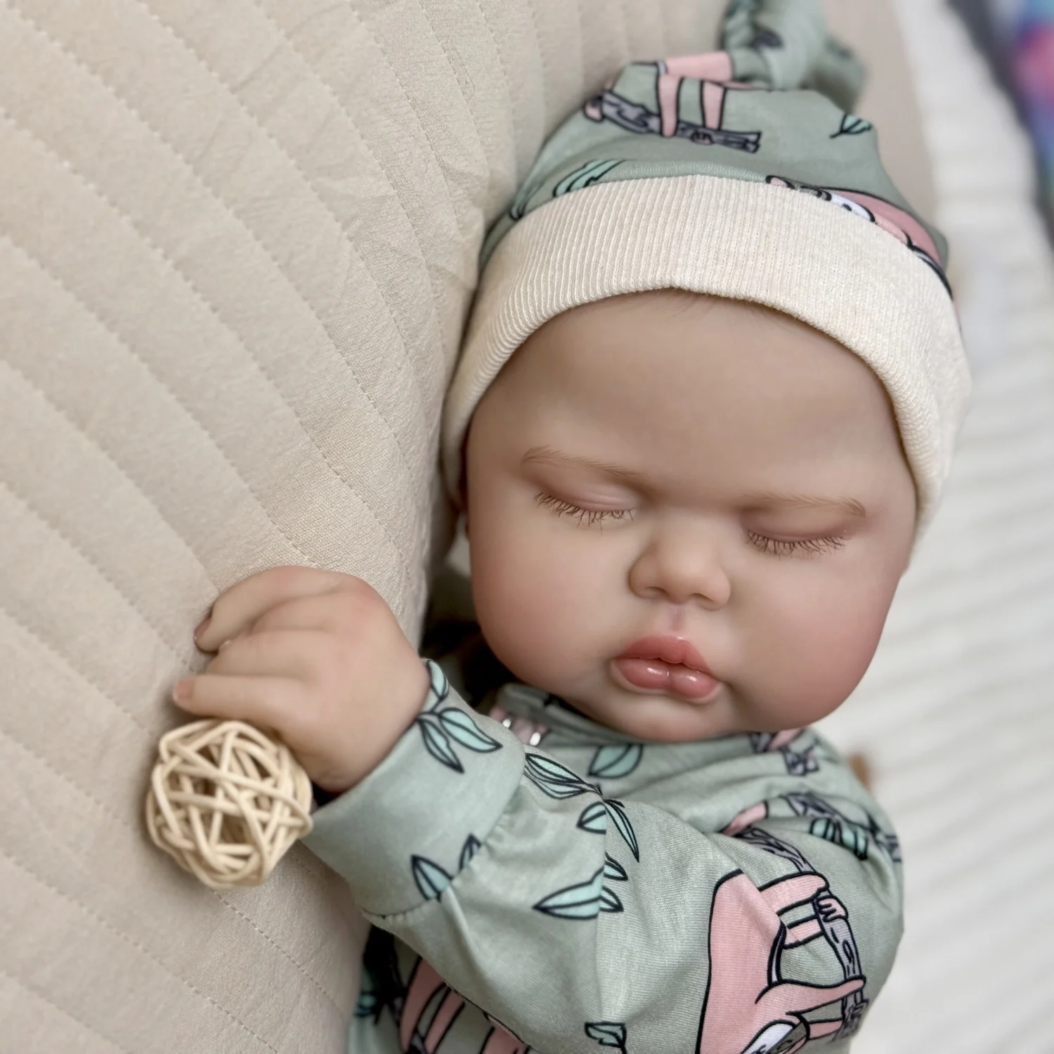

20-дюймовая игрушка-кукла Reborn Asleep с тканевым корпусом, реалистичная 50 см 3D кожа, толстая кукла, модный подарок на день рождения для девочки