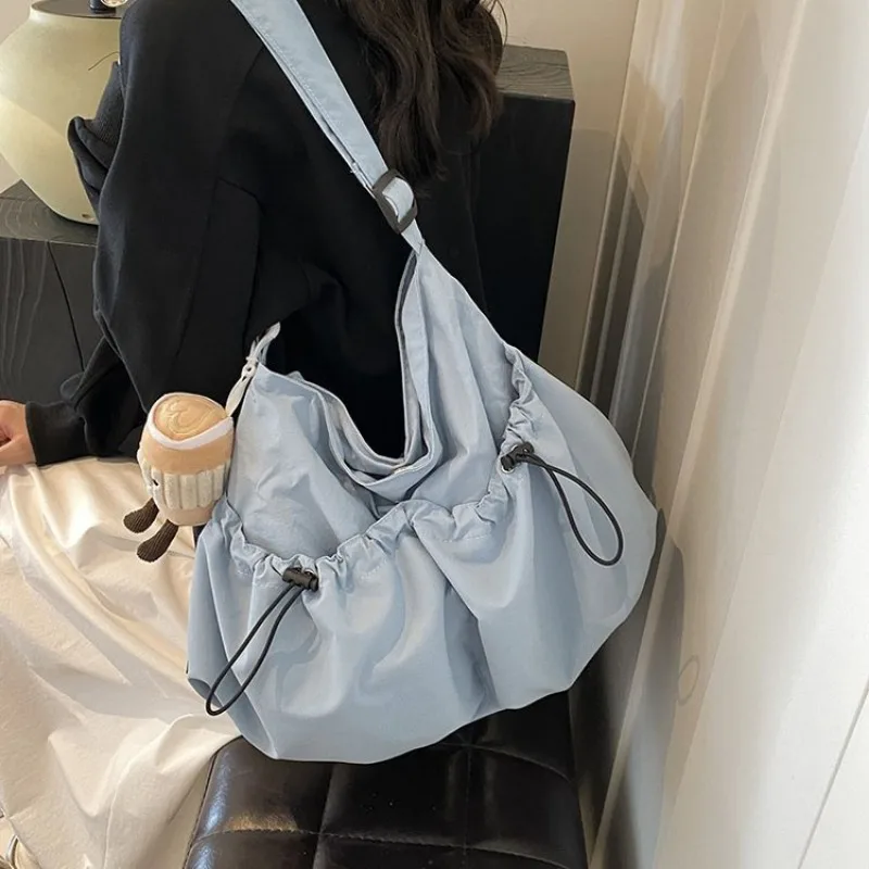 New Pleated Casual Crossbody Bag Student Nylon Shoulder Bag Fashionable Commute Car Stitching Hobo Bag