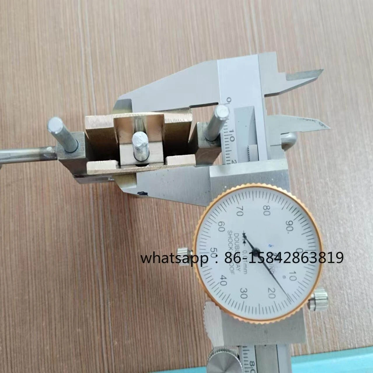 

Elevator Floor Door Stopper, Foot Retractable, Opening Size 18mm, Closing Size 9.5mm