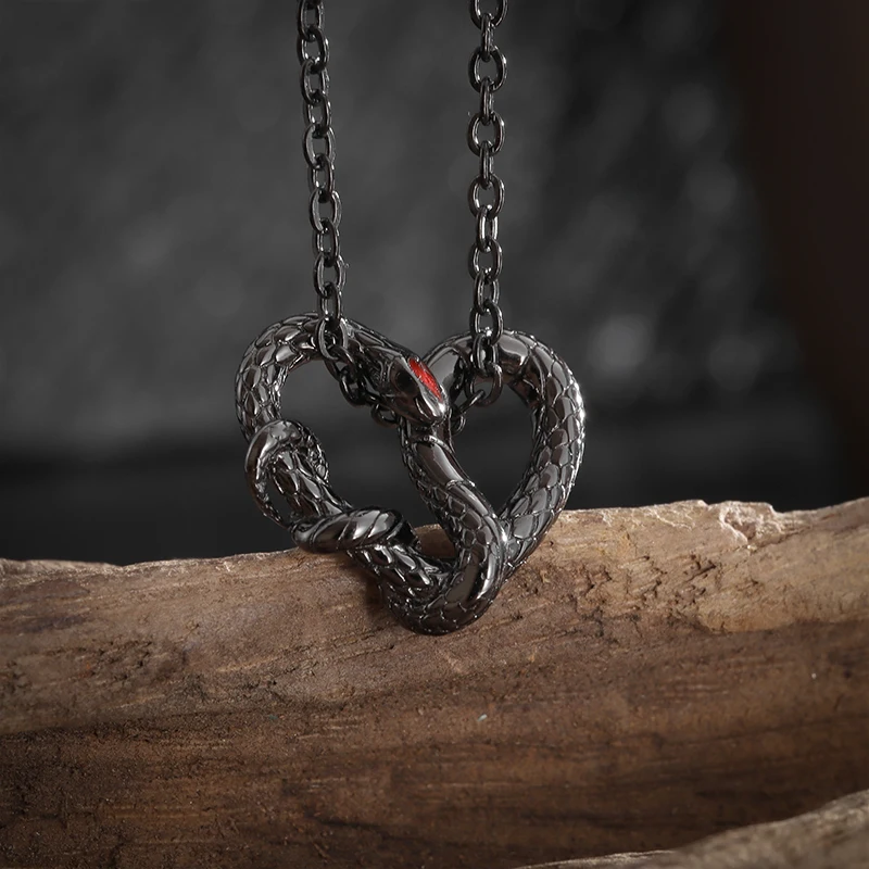 Classic Gothic Black Heart-Shaped Ouroboros Pendant Necklace Men and Women Zodiac Personalized Cool Punk Jewelry Gift