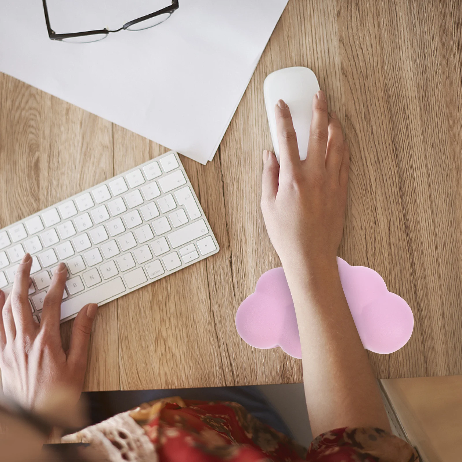 

Memory Foam Mouse Wrist Rest Ergonomic Design Soft Support for Office Home Use Non-Slip Base for Stable Operation