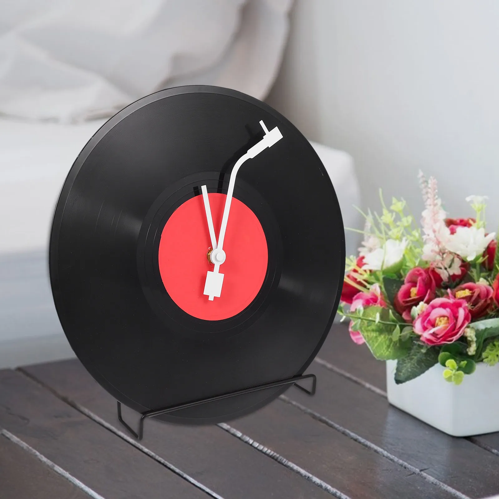 Wall Mounted Iron Black Vinyl Record Rack Triangular Storage Rack Magazine Holder Metal Organizer for Home Office Decoration