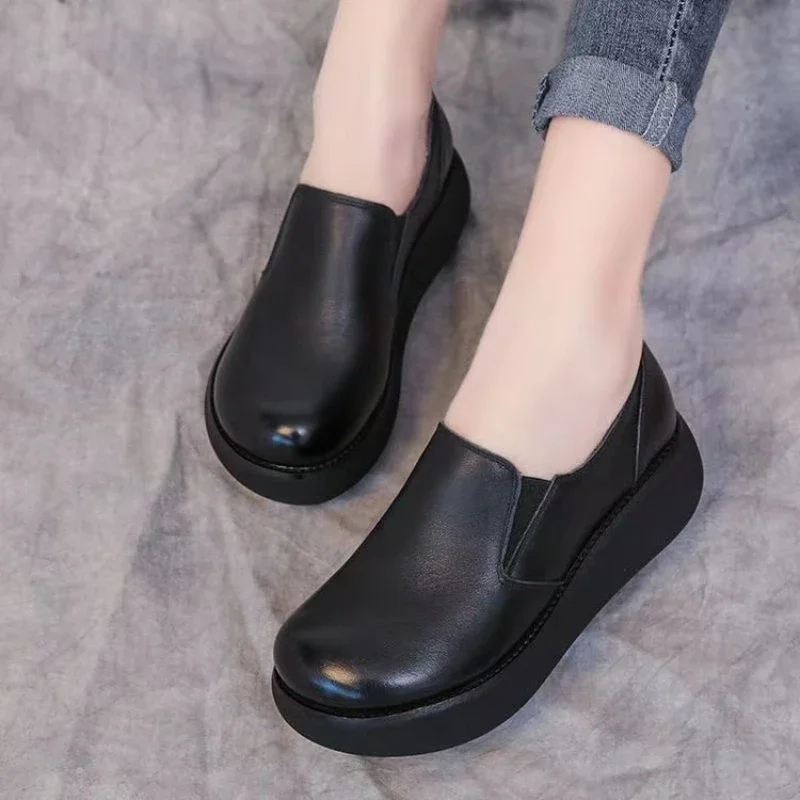 Platform Women Shoes New Leather Flats Casual Shoes for Women Round Head Slip-On Shoes Pumps Leisure Party Office Lady Loafers