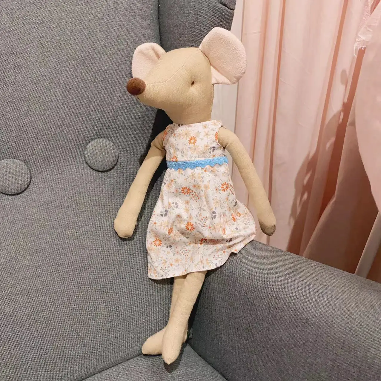 Poupées de souris en peluche avec jupe, décoration de la maison, jouet de souris en peluche pour enfants, ornement de salle de compagnon