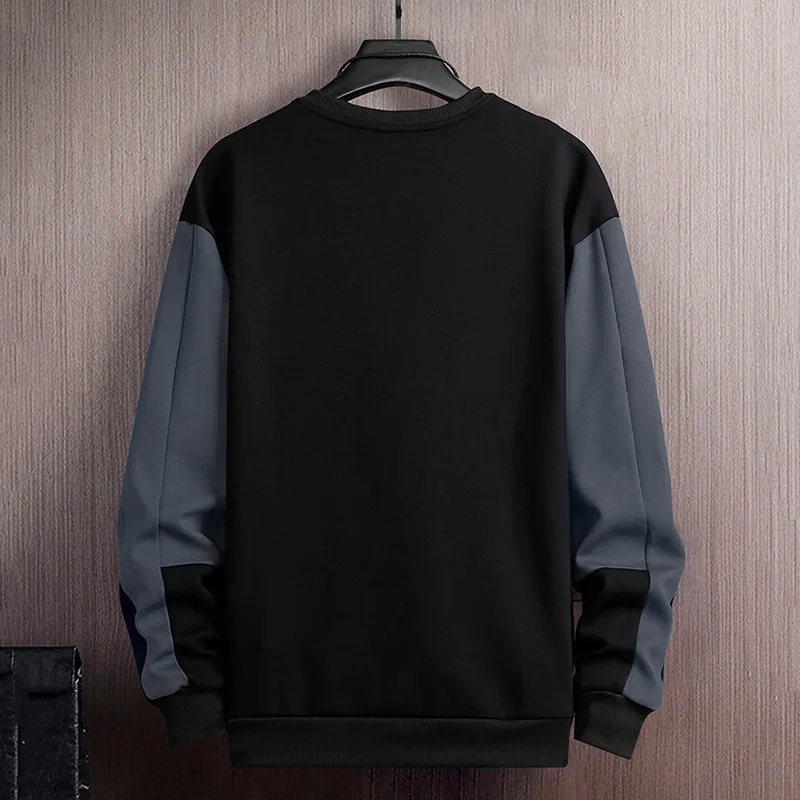 T-shirt a maniche lunghe da uomo nuova primavera, felpa allentata moda giovanile, abbigliamento sportivo con cuciture in stile coreano