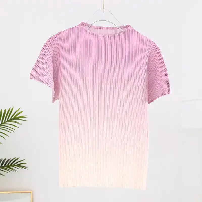 Miyake Pleated Women\'s T-shirt Gradient Dropped Shoulder Sleeves Loose Fashion Japanese Women\'s T-shirt 2024 Summer New