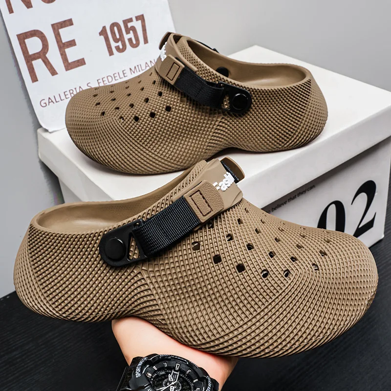 Stepping on shit feeling women's summer 3D plaid hollow breathable hole shoes men's large size thick-soled couple sandals