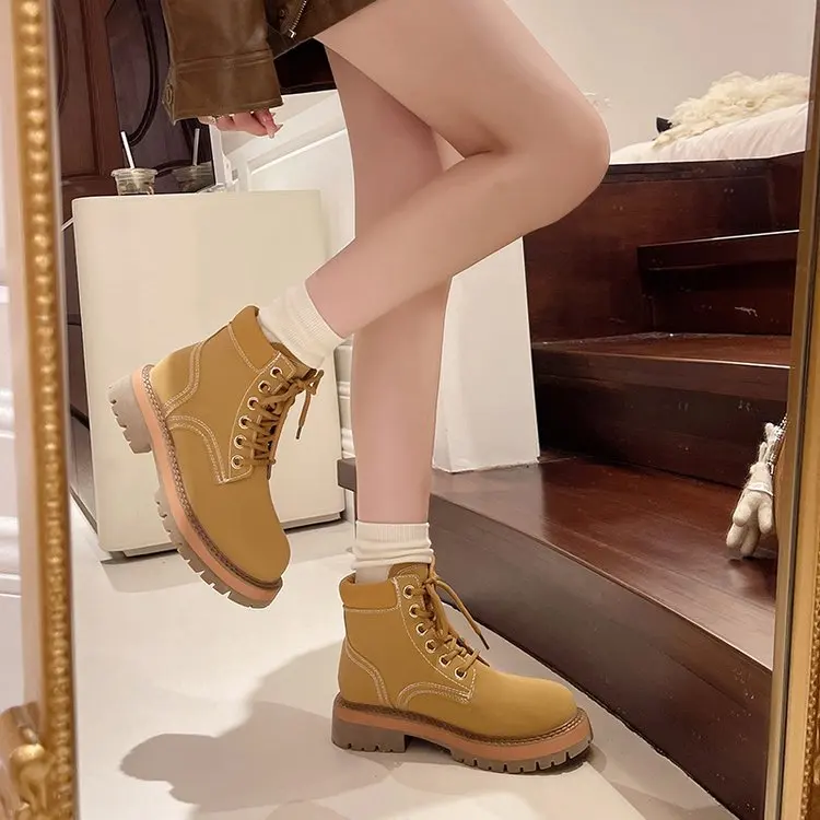 

Retro thick heel round head 2024 autumn new fashion Martin boots women's platform bottom lace-up thick bottom big yellow boots