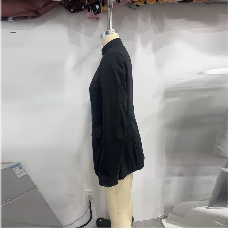 Damen-Blazer mit Stehkragen und Taillenbetonung, elegant, langärmelig, einreihig, schmal geschnitten, schicke Bürojacke – Detail 7
