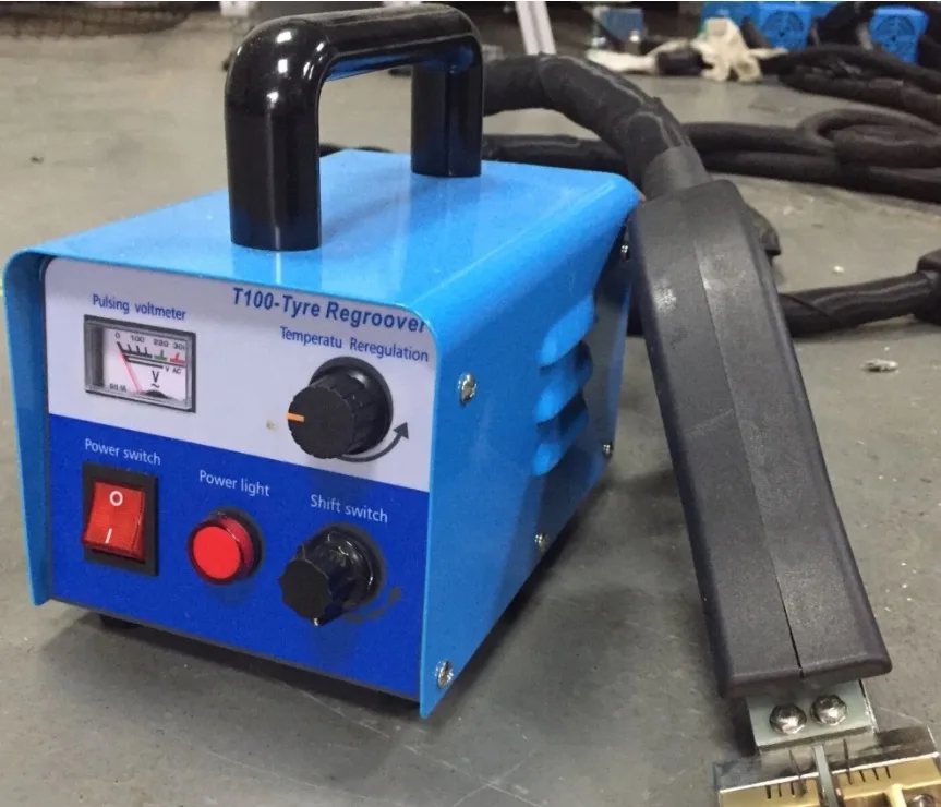 حار بيع آلة إعادة الحفر الإطارات آلة الأخدود الإطارات مع 20 قطعة شفرات شاحنة آلة نحت الإطارات