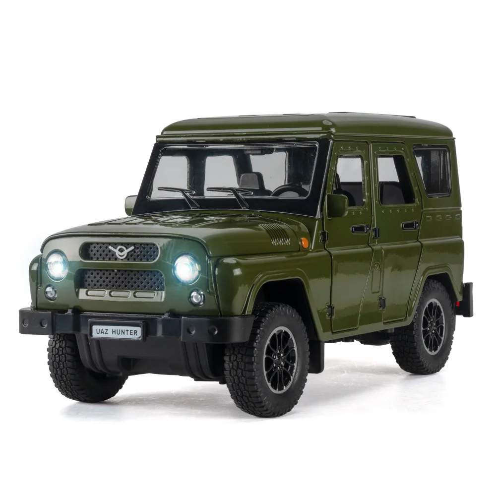 รถของเล่นโมเดล UAZ HUNTER ขนาด 1:18 รถออฟโรด ผลิตจากโลหะผสม แบบหล่อขึ้นรูป พร้อมประตูเปิดได้ มีเสียงและไฟ  แบบดึงหลัง สำหรับเด็ก เป็นของขวัญ