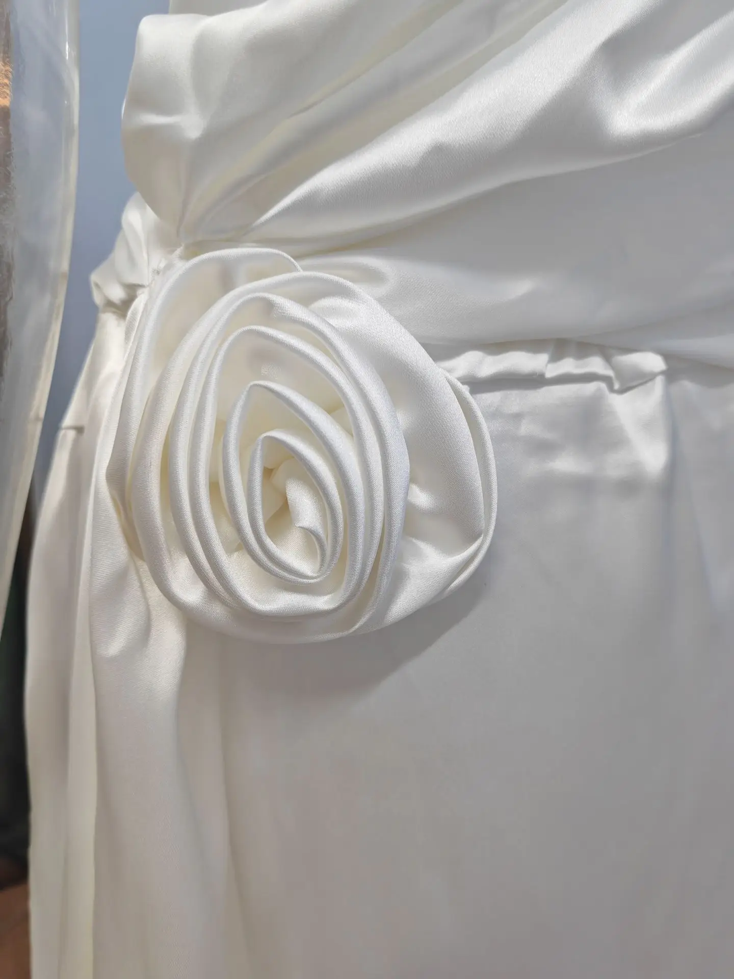 فستان ماكسي مثير بدون ظهر من الساتان للنساء 2025 ربيع ثلاثي الأبعاد زهرة عالية الانقسام أنيق رداء الشاطئ عطلة حفلة نادي ثوب #6