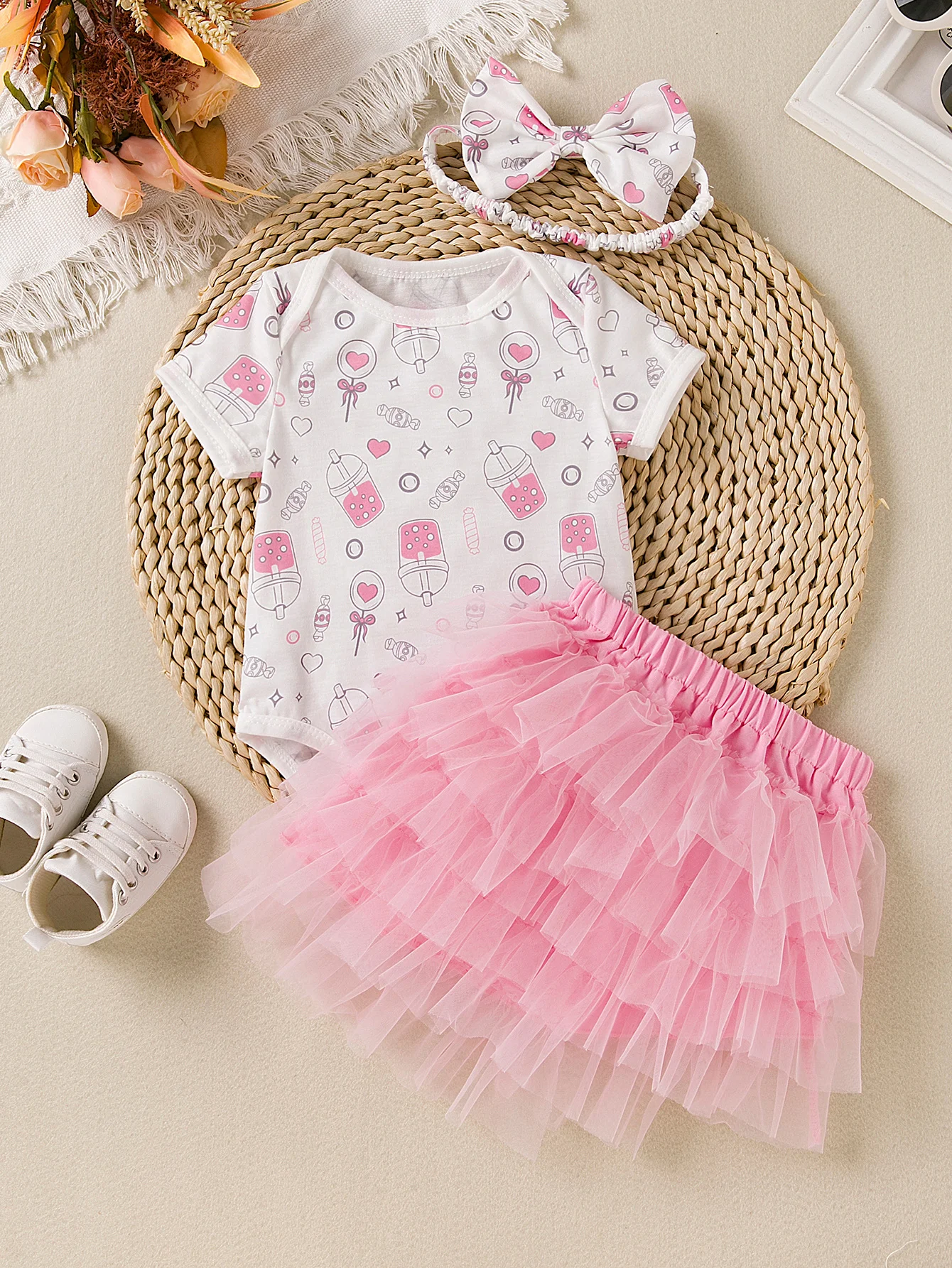 

Baby Girl Spring Summer 3pcs Set Short Sleeve Romper+Irregular Mesh Skirt+Headband Candy Print Cute Casual Summer Kids Outfit