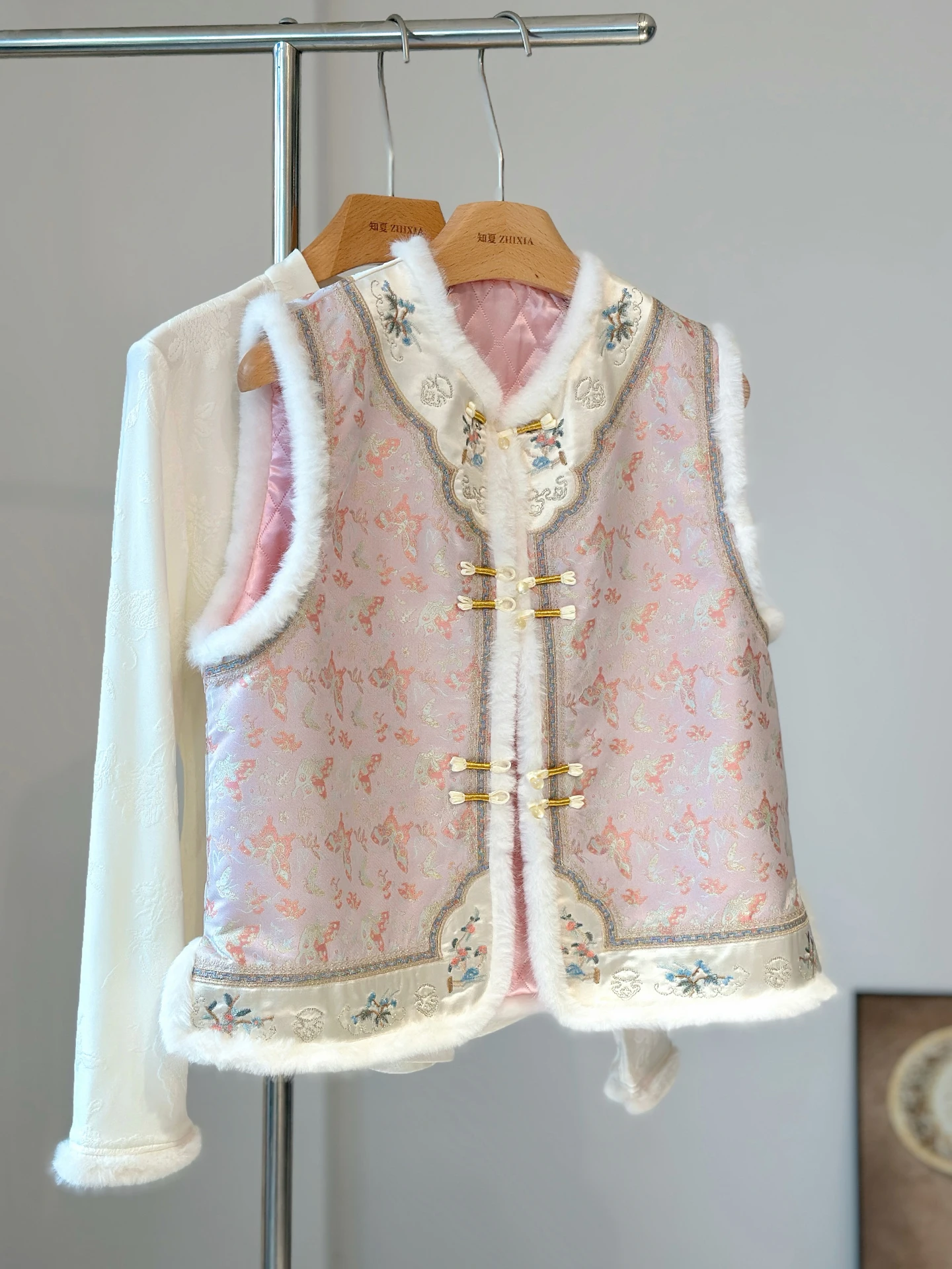 

Chinese Embroidery Furry Vest for Women Cotton Padded Thickened Autumn and Winter Pink Outer Wear Song Dynasty Brocade Jacquard