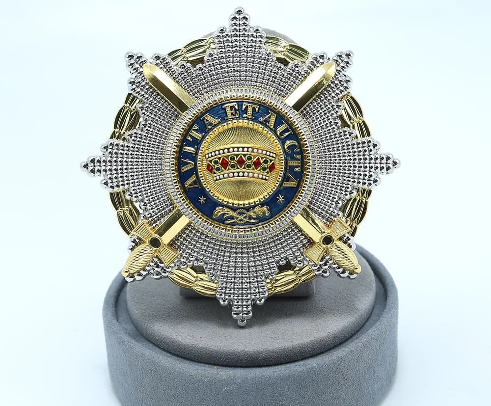 

Аустро-венгерский орден Железной короны, рыцарь I класса с военными отличиями и мечами