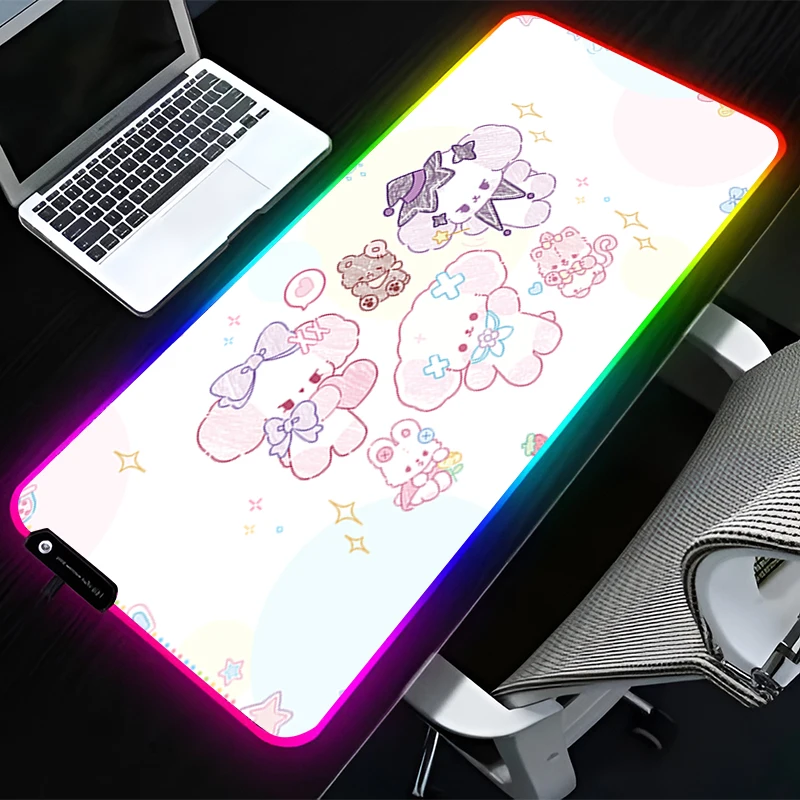 

RGB светодиодный коврик для мыши, резиновый коврик для мыши в стиле аниме, аксессуары для компьютерных игр, коврик для клавиатуры, офисный нескользящий стол, коврик для мыши с милой маленькой собакой