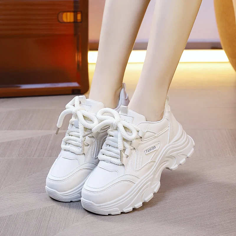 Women's Retro Sporty Casual Dad Shoes Spring Fashion Thick-Soled Versatile Comfortable Footwear for Everyday Use