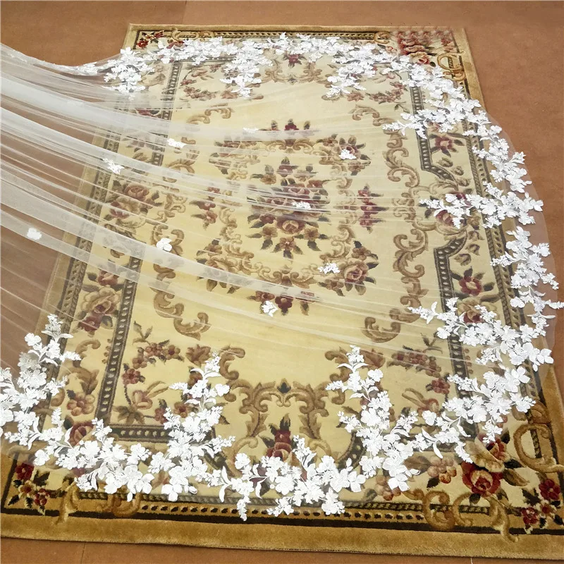 

Customized 3m.4m.5m One Layer Wedding Veil With Comb 2025 White Lace Edge Bridal Veils Ivory Appliqued Cathedral Wedding Veil Re