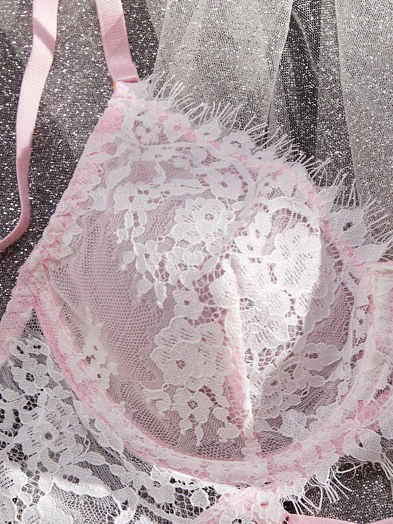 Gonna a pieghe sexy in pizzo Reggicalze Lingerie Set da quattro pezzi Reggiseno intimo femminile con ciglia dolci da donna