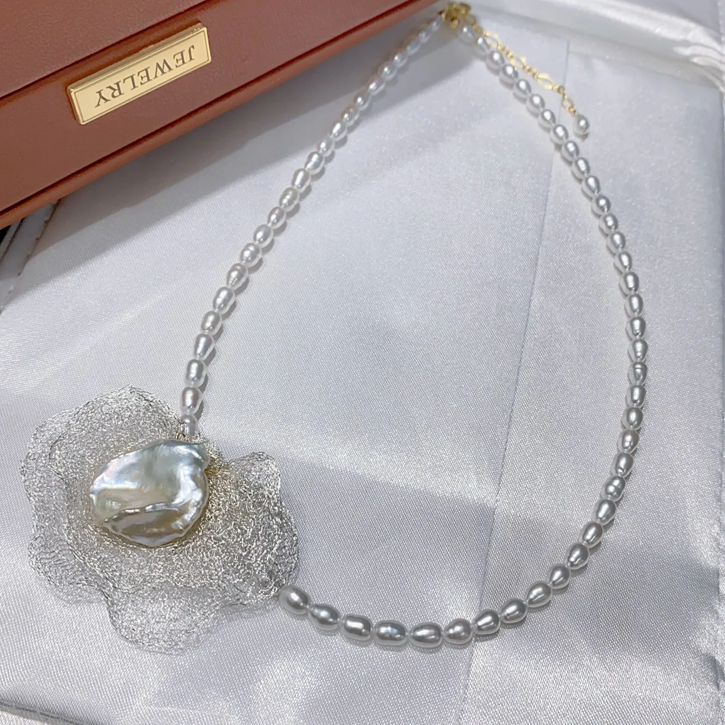 

SGARIT Natural Baroque Rice Pearl Strand Necklace 14K Gold Filled Freshwater Pearls Charms Chain Choker for Women Jewelry Gift