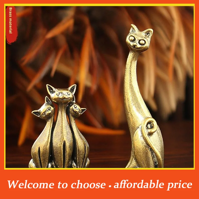 Mini Metal Cat Statue 1Pcs Antique Brass Cat Figurine Retro Handcrafted Animal Ornament for Office Desk Decoration Collectible