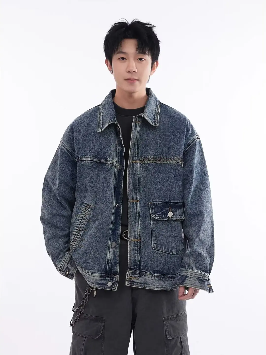 

Retro American Embroidered Multi-ket Denim Jaet Loose Casual CleanFit Collar Coat for Men And Women Spring Autumn Wear